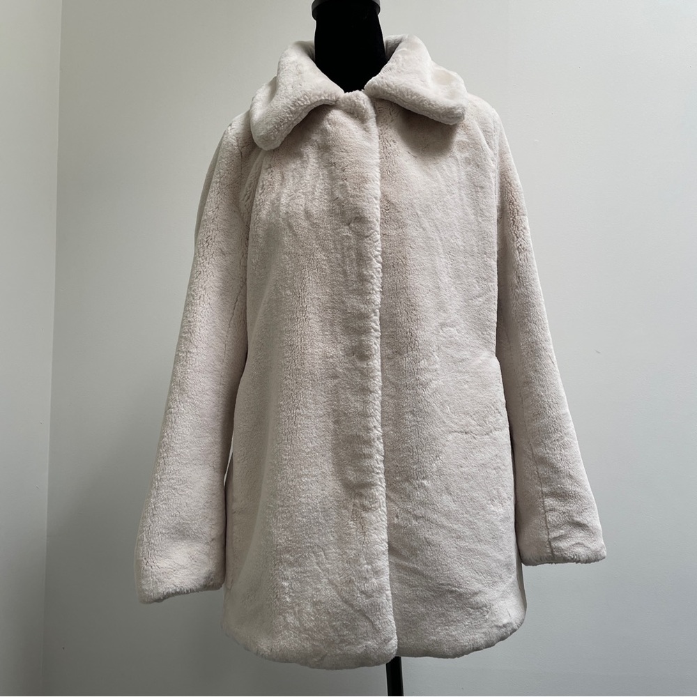 H&M Faux Fur Coat Women’s Size 6